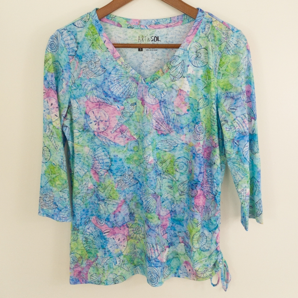 Art & Sol Watercolor Seashell Cinch Side V-Neck Top S 3/4 Sleeve Coastal